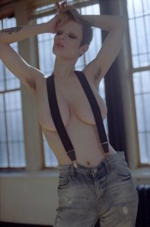 Henna Kollwitz model natural breasts busty boobs tits