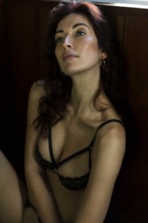 model Richelle lingerie