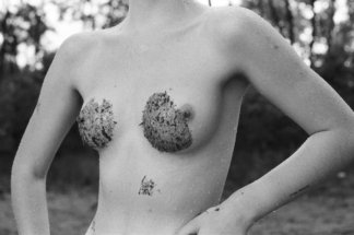 anastasia zubnasta mud on breasts