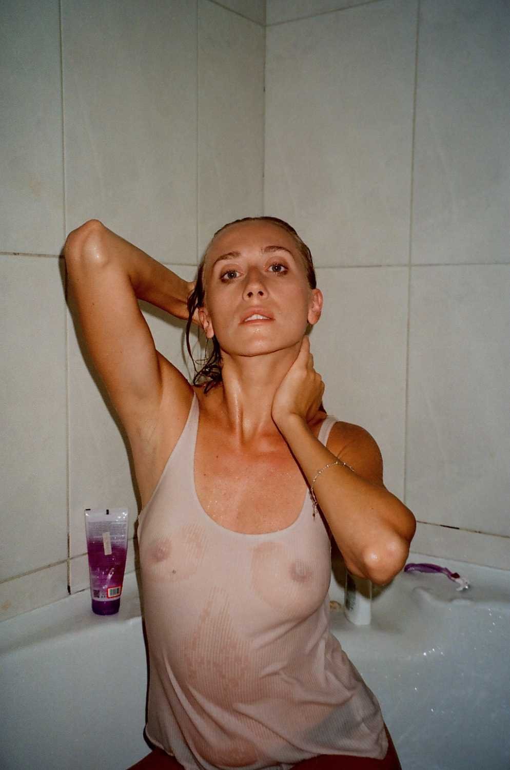 Viktoria Silverststova wet shirt tits